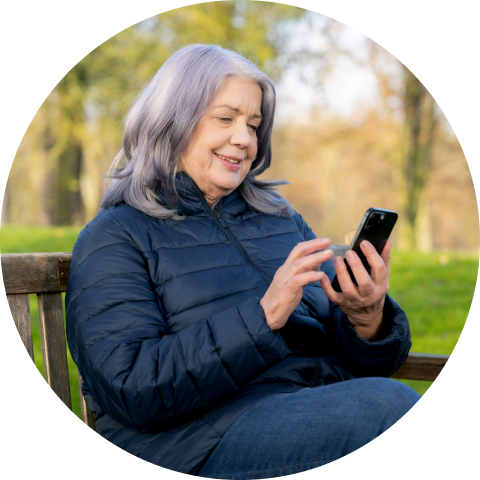 Feel more confident with the Accu-Chek SmartGuide CGM  monitoring solution